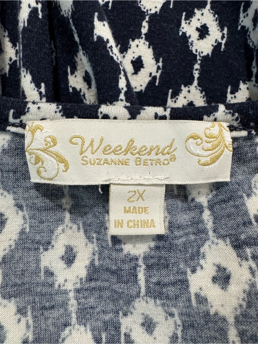 Suzanne Betro Navy and White V-Neck Patterned Tunic - Picture 3 of 5